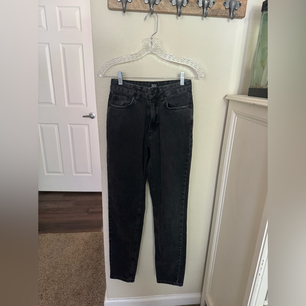 BDG Mom High Rise Jeans